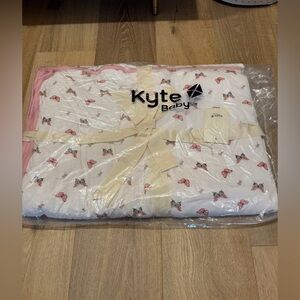 Kyte Baby Youth 1 tog Butterfly Blanket